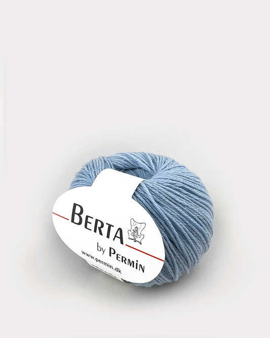 Berta /// Babyblå 53