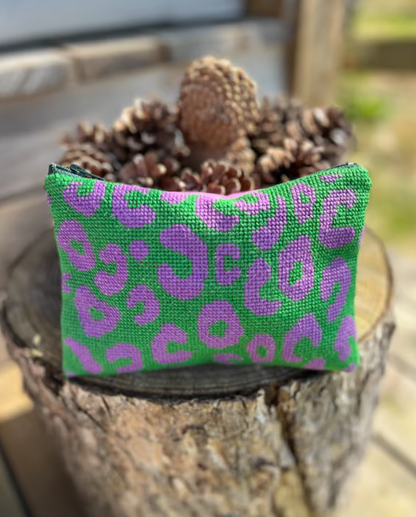 Pompstitch Clutch broderikit // 13 x 19 cm